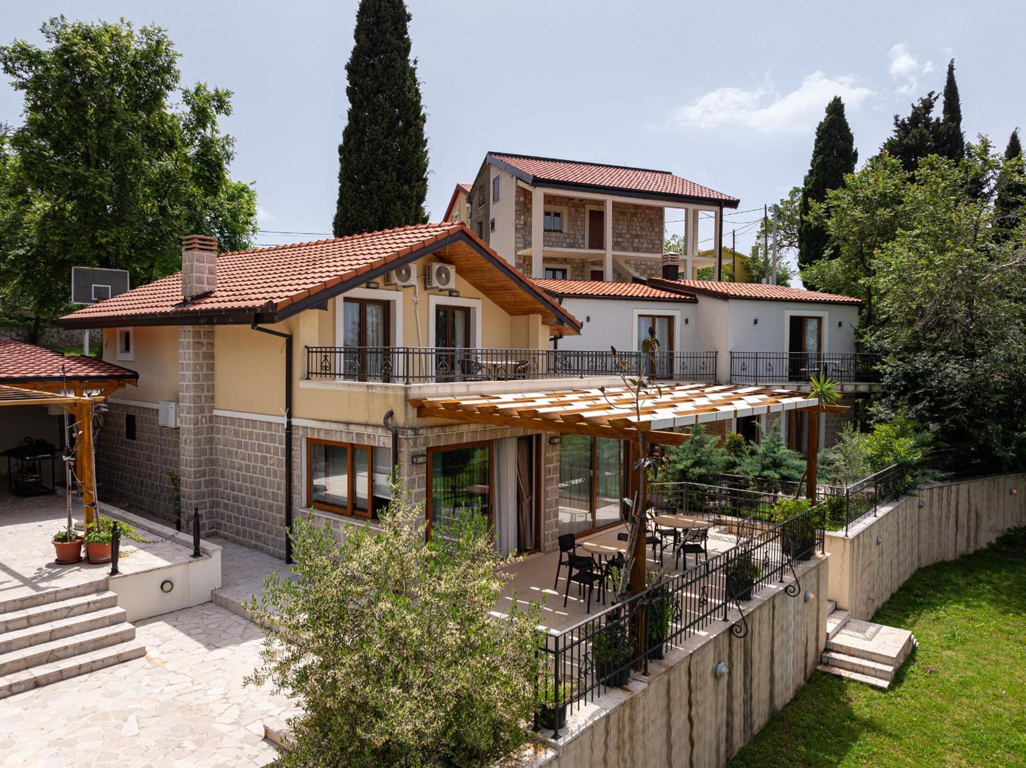 Sunset & Sunrise Villas In Stanisici-Two Villas With Common Pool Budva Exterior photo